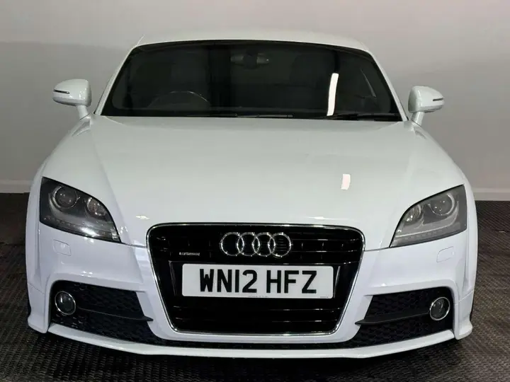 Audi Tt 2012 photo 2