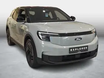 Ford Explorer 2026 photo 3
