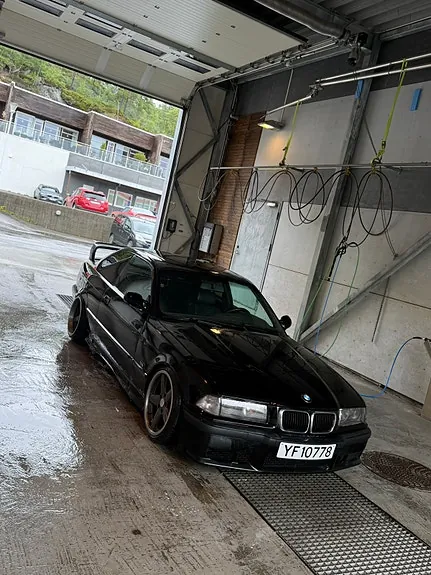 BMW 318Is 1993 photo 5