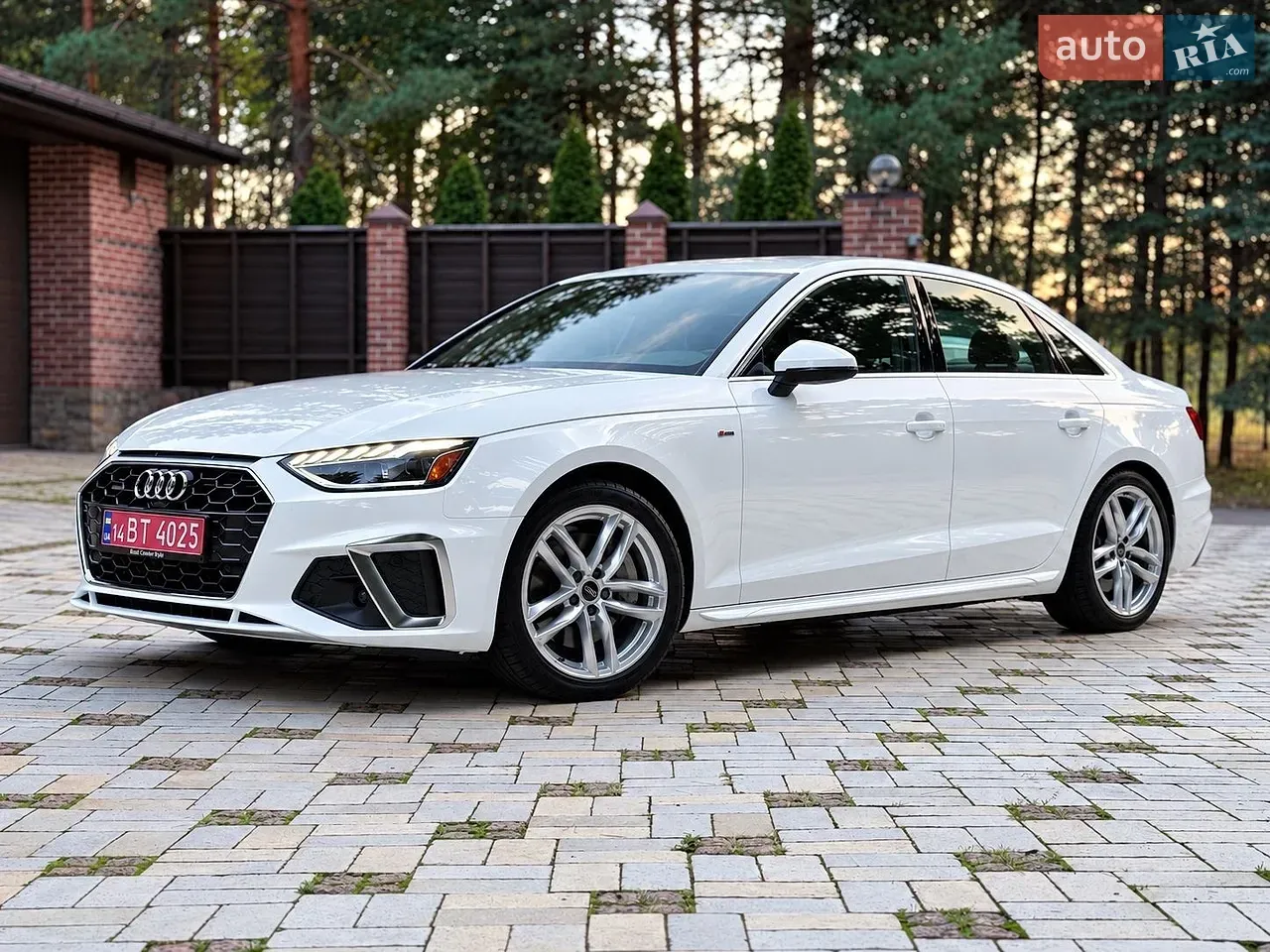 Audi A4 2024 photo 4