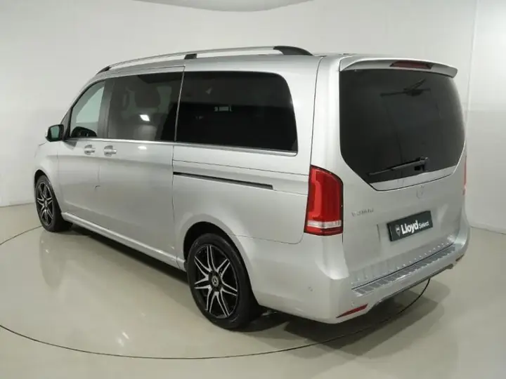 Mercedes-Benz V-Class 2018 photo 2