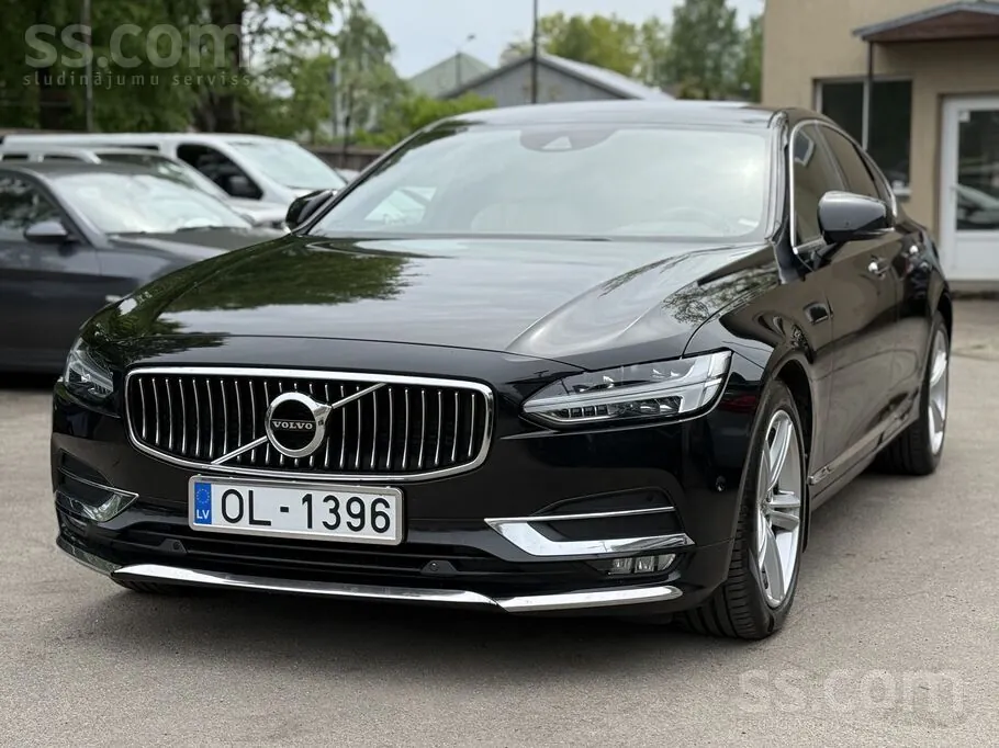 Volvo S90