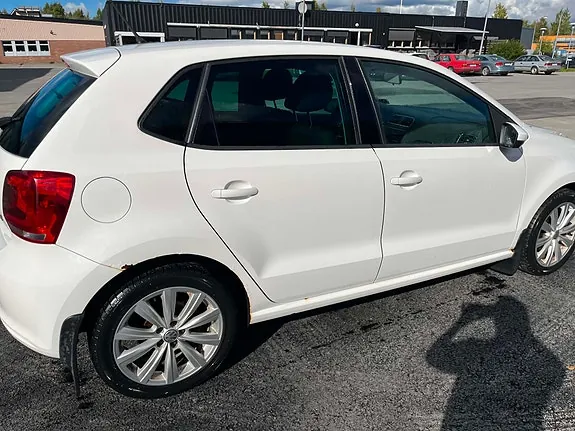 Volkswagen Polo 2011 photo 5