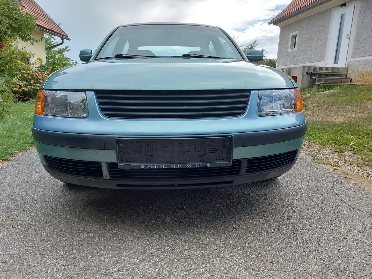 Volkswagen Passat 1998 photo 2