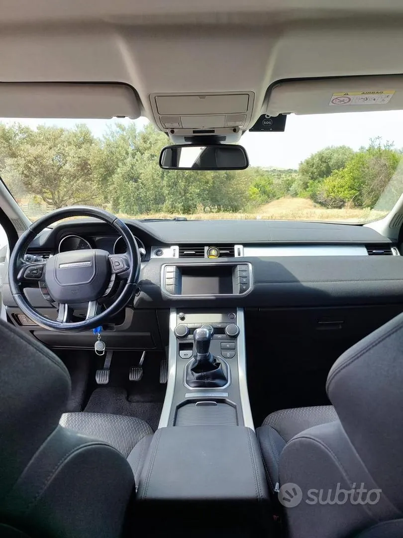 Land Rover Evoque 2017 photo 5