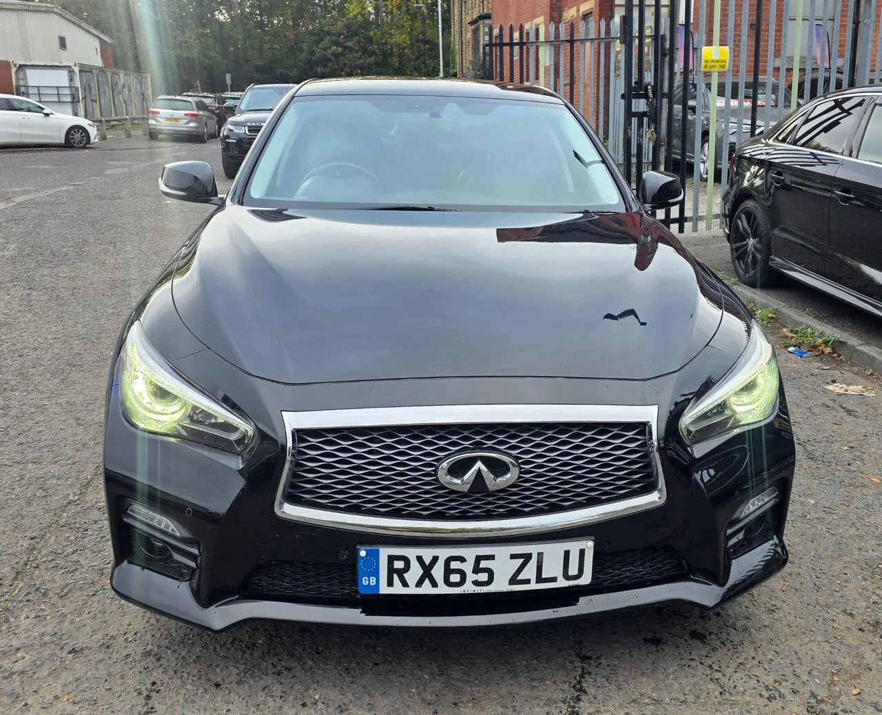 Infiniti Q50 2015 photo 3