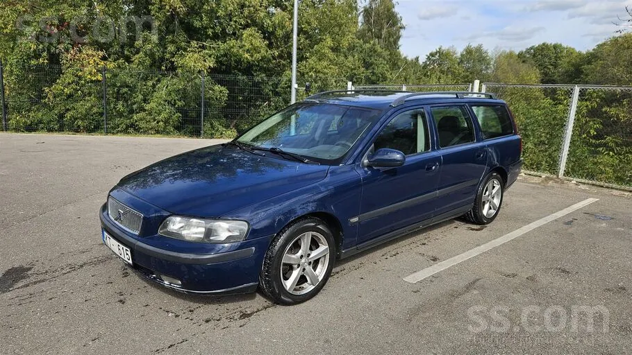 Volvo V70 2000 photo 2