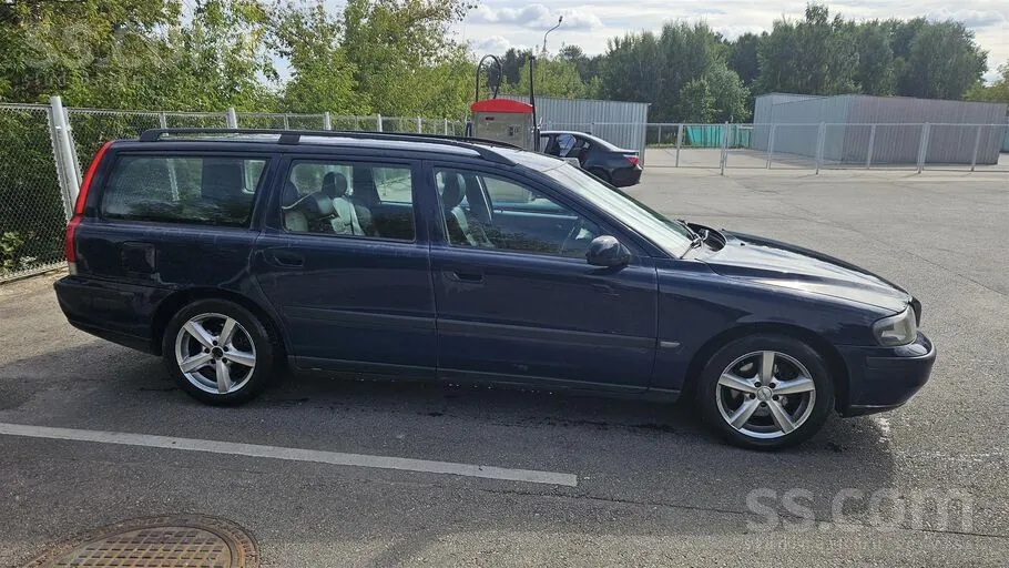 Volvo V70 2000 photo 4