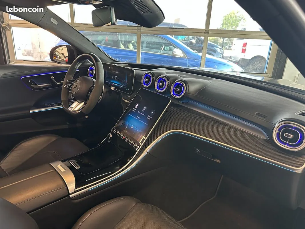 Mercedes-Benz C-Class 2024 photo 3