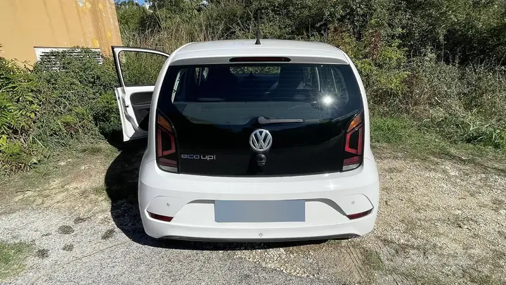 Volkswagen Up 2020 photo 3