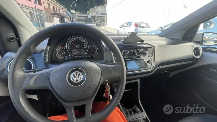 Volkswagen Up 2020 photo 5