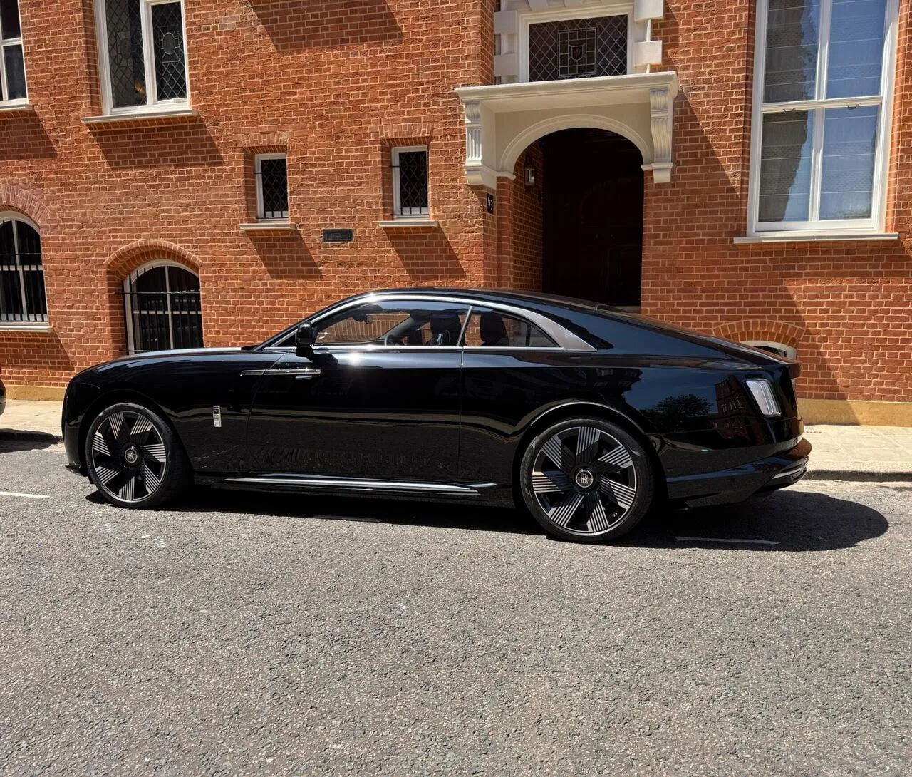 Rolls-Royce Spectre