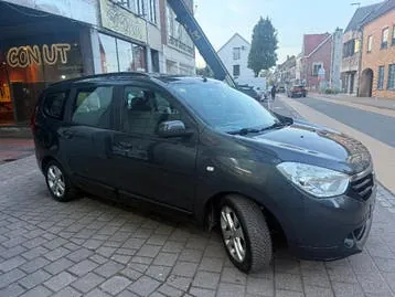 Dacia Lodgy 2014 photo 3
