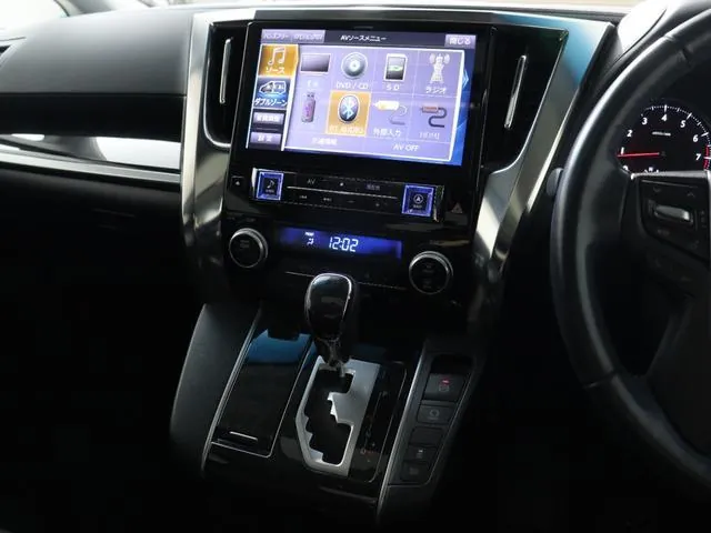 Toyota Alphard 2019 photo 2