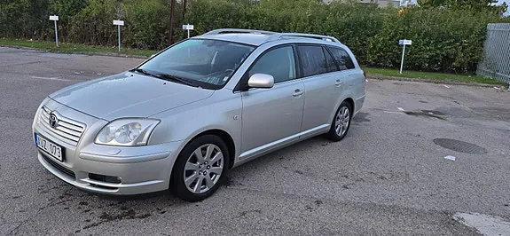 Toyota Avensis 2006 photo 2