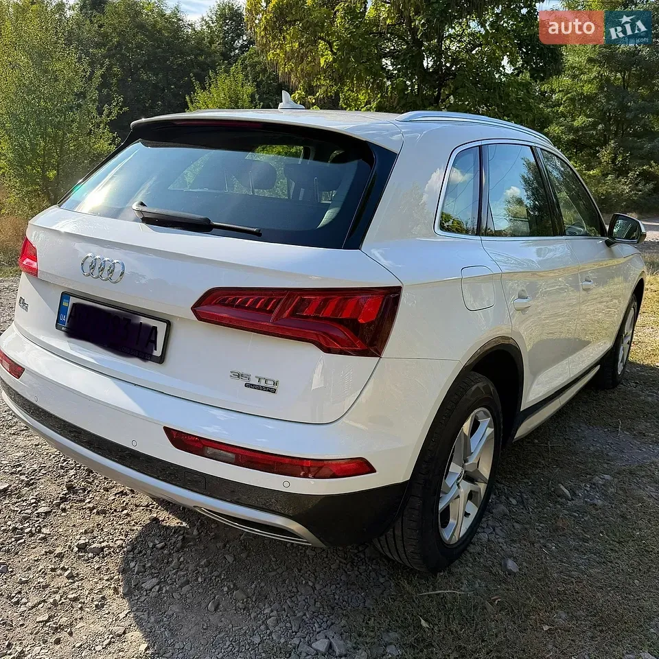 Audi Q5 2019 photo 2