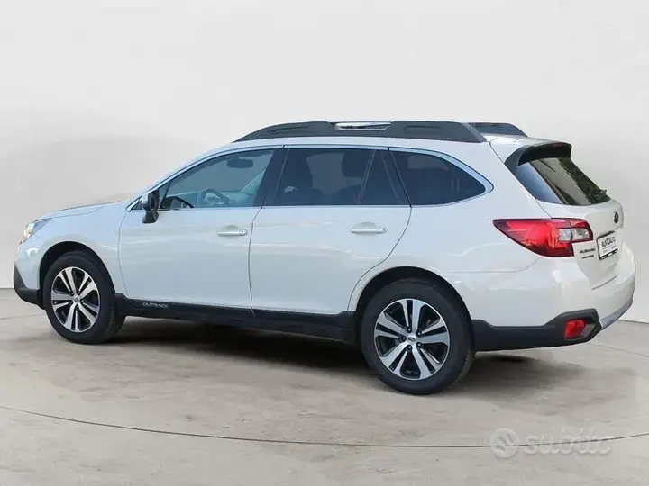 Subaru Outback 2018 photo 4