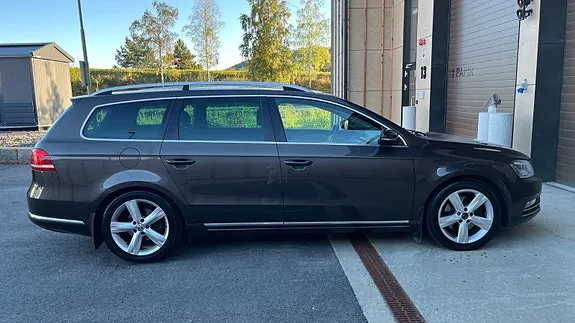 Volkswagen Passat 2012 photo 5