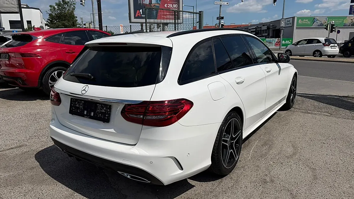 Mercedes-Benz C-Class 2020 photo 3
