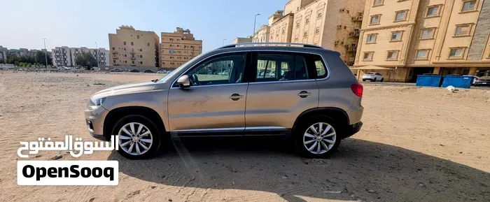 Volkswagen Tiguan 2012 photo 3
