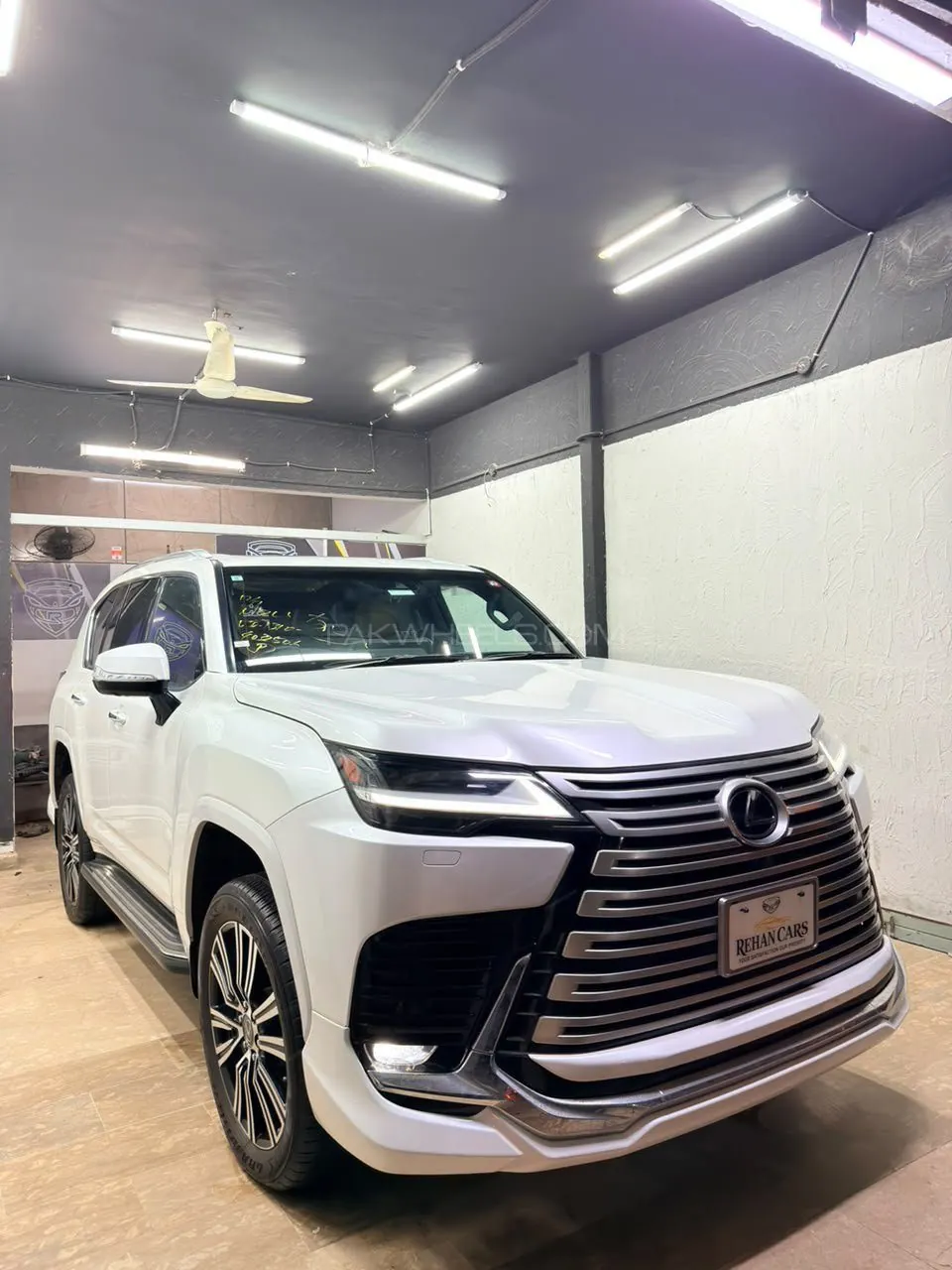 Lexus Lx