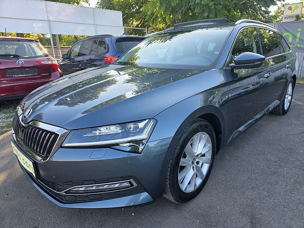 Skoda Superb 2021 photo 2