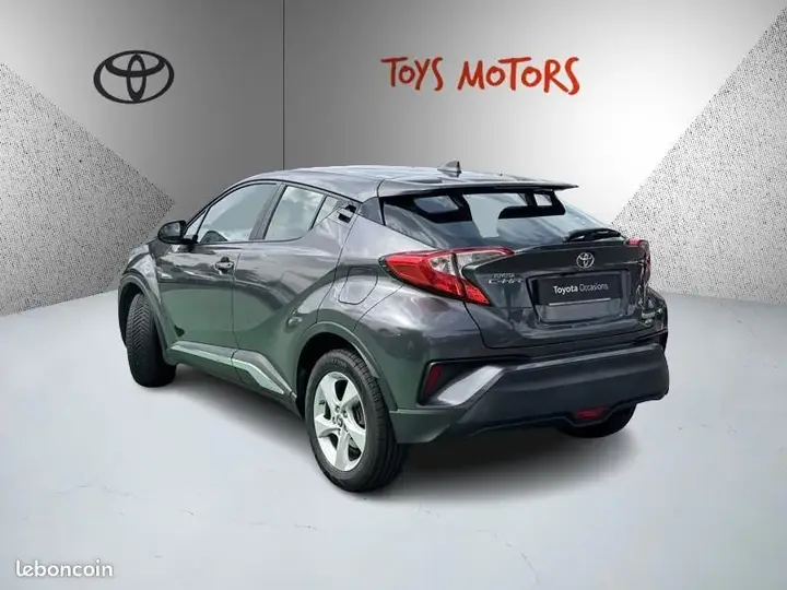 Toyota C-Hr 2018 photo 3