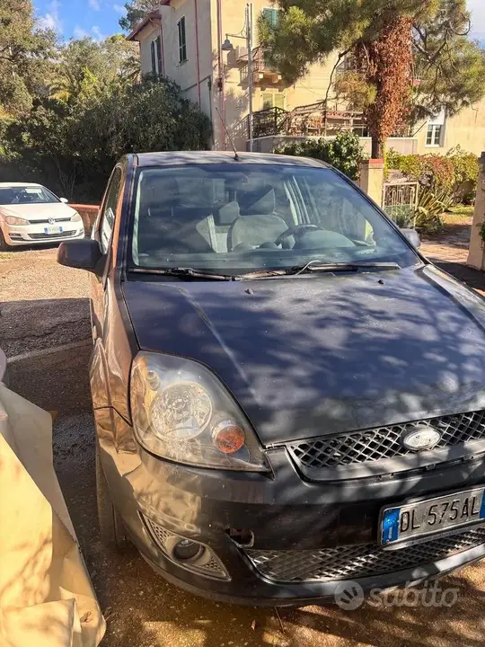 Ford Fiesta 2007 photo 2