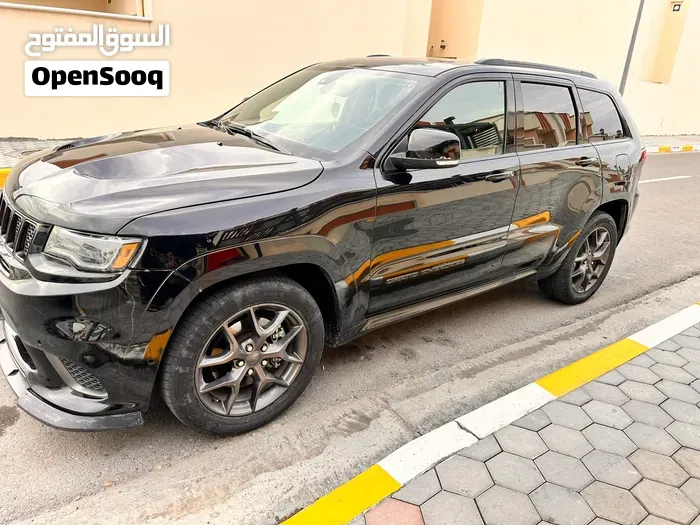 Jeep Grand Cherokee 2020 photo 2