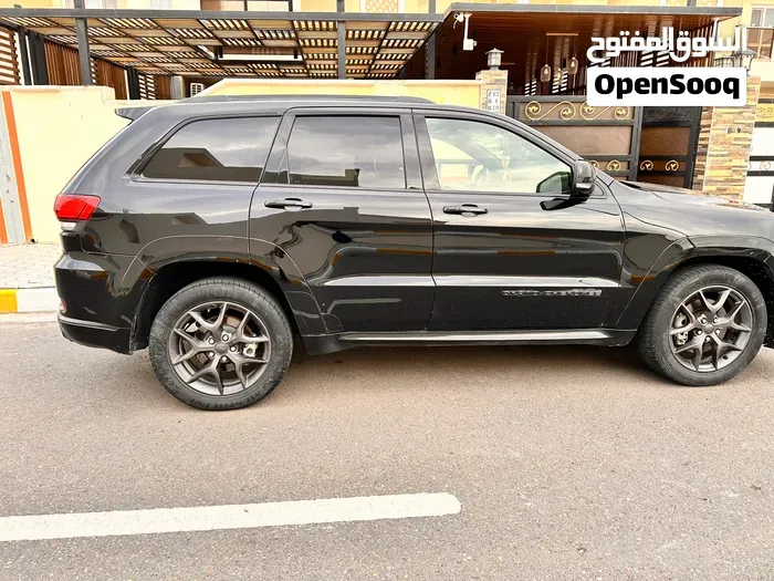 Jeep Grand Cherokee 2020 photo 3