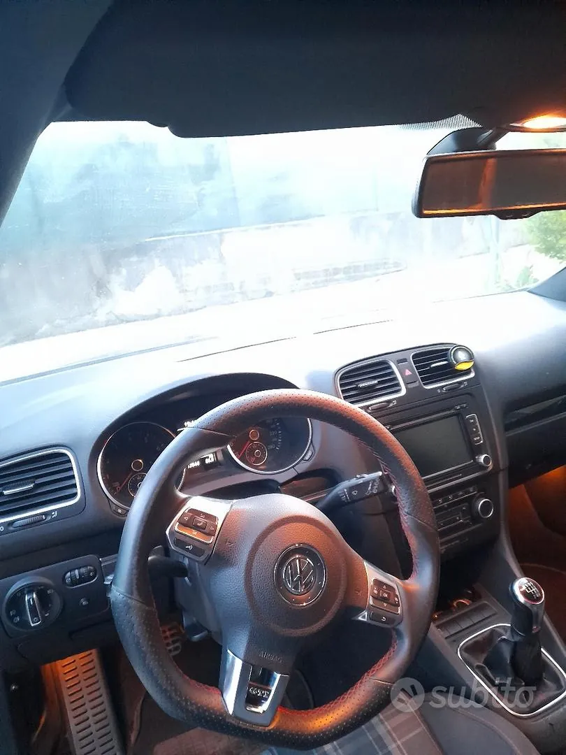 Volkswagen Golf 2011 photo 5