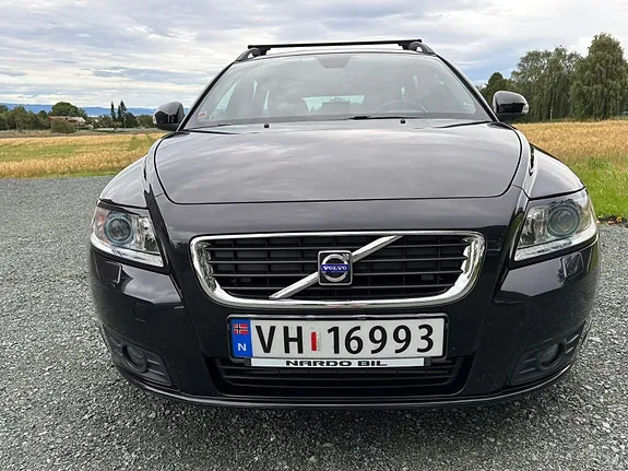 Volvo V50 2010 photo 3