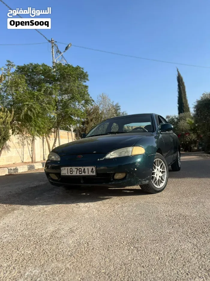 Hyundai Avante 1995 photo 2