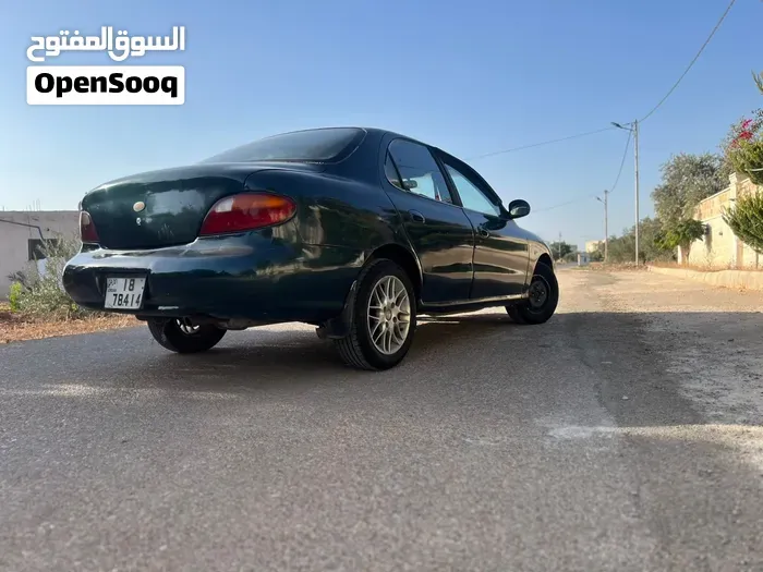 Hyundai Avante 1995 photo 4