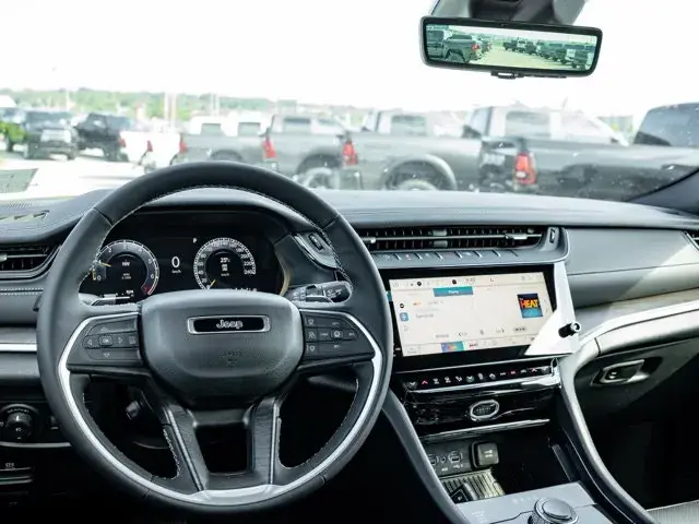 Jeep Grand Cherokee L 2026 photo 3
