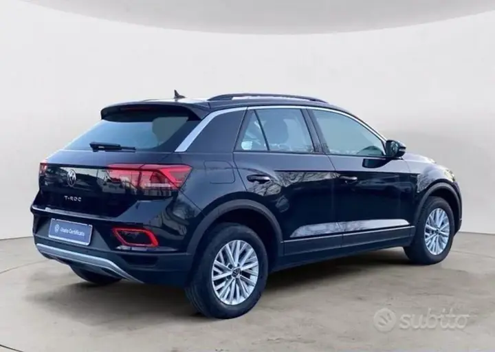 Volkswagen T-Roc 2022 photo 2