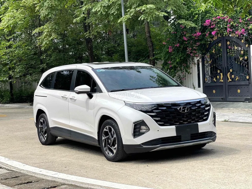 Hyundai Custin 2023 photo 2