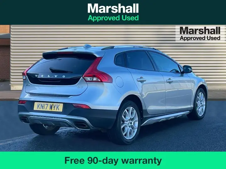 Volvo V40 Cross Country 2017 photo 3