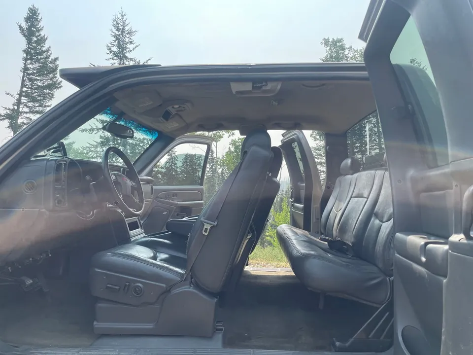 GMC Sierra 2500Hd 2004 photo 5
