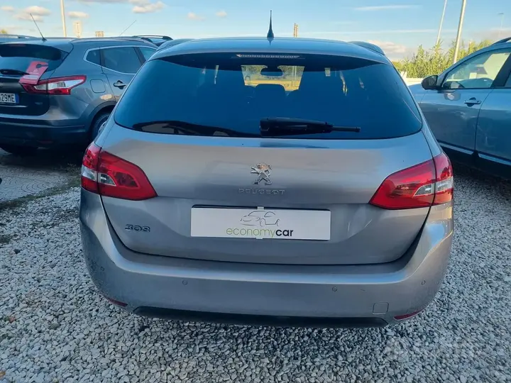 Peugeot 308 2018 photo 5