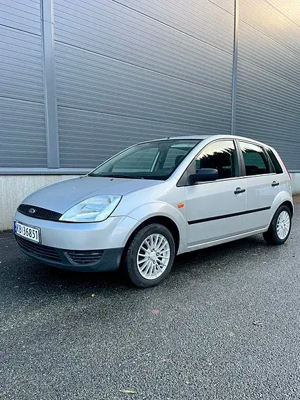 Ford Fiesta 2004 photo 3