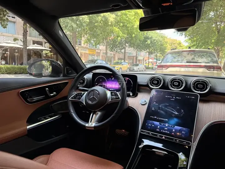 Mercedes-Benz C-Class 2023 photo 4