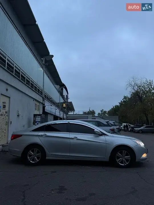 Hyundai Sonata 2013 photo 4