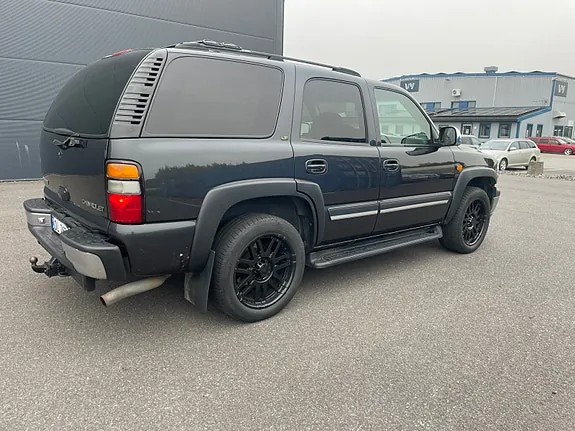 Chevrolet Tahoe 2005 photo 2