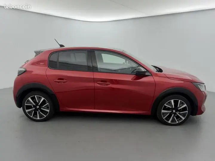 Peugeot 208 2022 photo 4