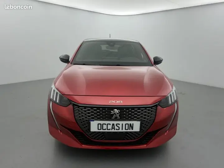Peugeot 208 2022 photo 2