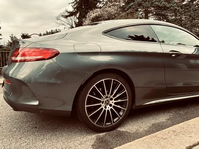 Mercedes-Benz C-Class 2018 photo 3