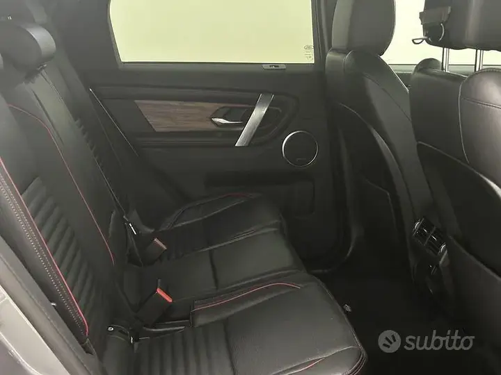 Land Rover Discovery Sport 2020 photo 5