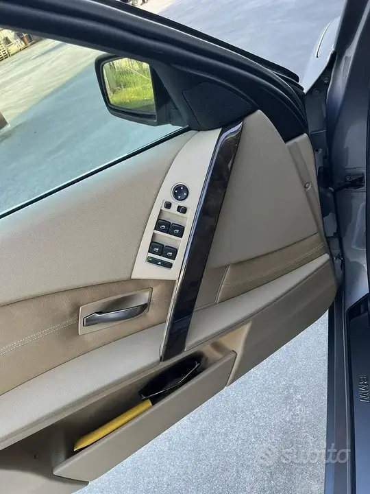 BMW 530D 2004 photo 4