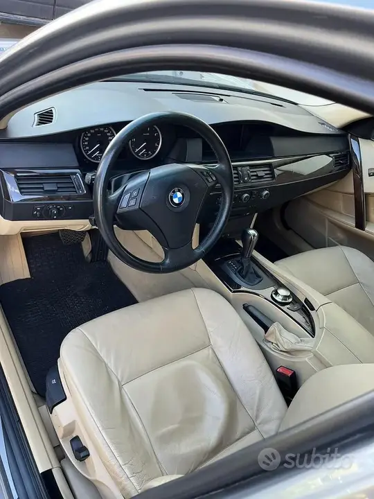 BMW 530D 2004 photo 3